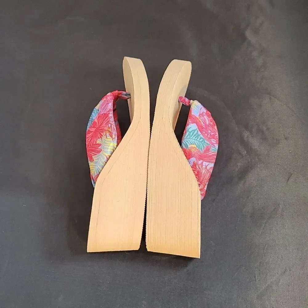 BRAND NEW PRINTED WEDGE FLIP-FLOP
